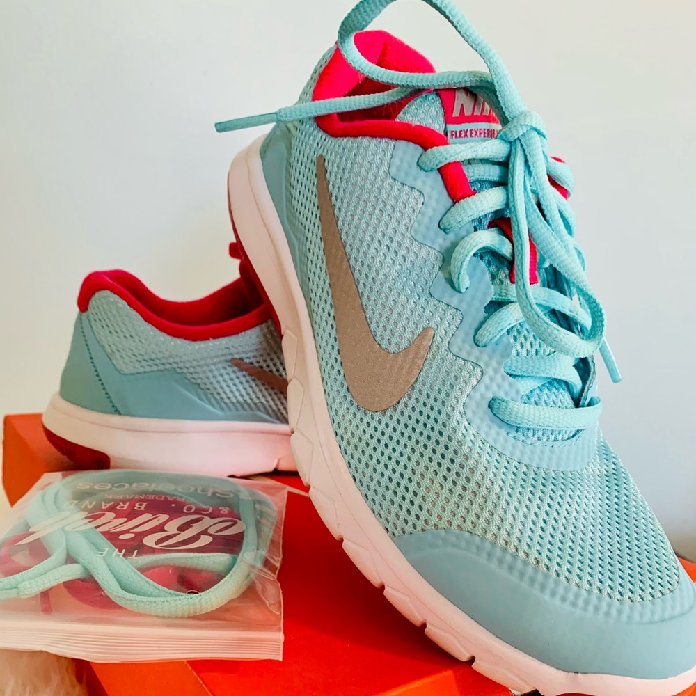 Nike youth shoes